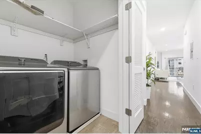 519 Liberty Avenue 1 #1, Jersey City, NJ 07307 - Photo 31