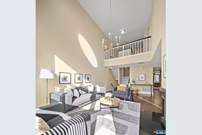 307 Chase Court, Edgewater, NJ 07020 - Photo 7