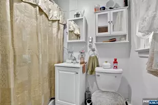 271 Erie Ave, Rutherford, NJ 07070 - Photo 15