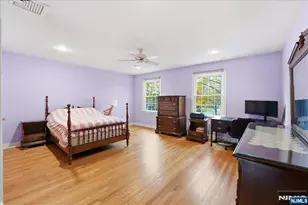605 Craig Ave, Paramus, NJ 07652 - Photo 29