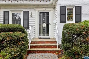 54 Oak Ave, Tenafly, NJ 07670 - Photo 5