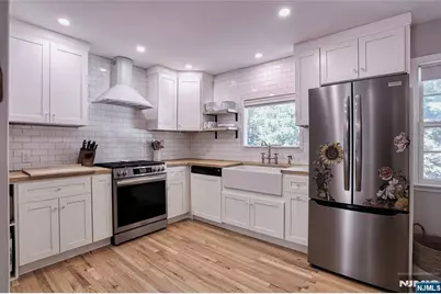 314 Hirschfeld Place, New Milford, NJ 07646 - Photo 9