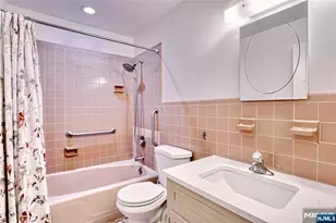 314 Hirschfeld Pl, New Milford, NJ 07646 - Photo 17