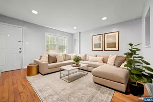 12 Bayview Ave, Jersey City, NJ 07305 - Photo 3