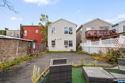 12 Bayview Avenue, Jersey City, NJ 07305 - Photo 31