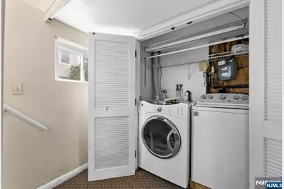 58 Hillside Avenue, Teaneck Township, NJ 07666 - Photo 25