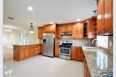 12 Pulaski Place A #A, Hackensack, NJ 07601 - Photo 7