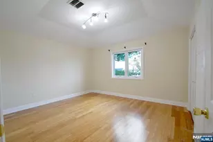 12 Pulaski Pl A, Hackensack, NJ 07601 - Photo 11