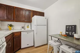 37 Mayfair Dr, West Orange Township, NJ 07052 - Photo 7