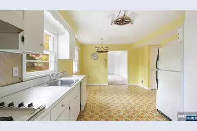 37 Filmore Avenue, Livingston, NJ 07039 - Photo 9