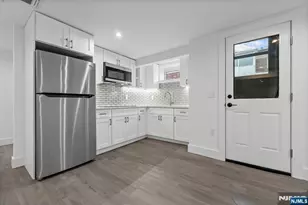 1107 Fairview Ln, Fort Lee, NJ 07024 - Photo 31