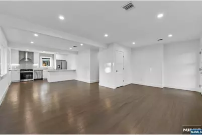 1107 Fairview Lane, Fort Lee, NJ 07024 - Photo 7