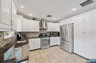 156 Margaret Ave, Nutley, NJ 07110 - Photo 7