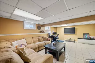 156 Margaret Ave, Nutley, NJ 07110 - Photo 23