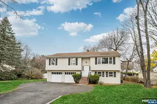 415 Goffle Rd, Wyckoff Township, NJ 07481 - Photo 29