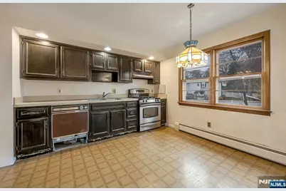 415 Goffle Road, Wyckoff Township, NJ 07481 - Photo 11