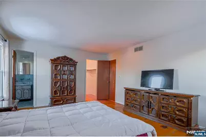 17A Garden Drive, Elmwood Park, NJ 07407 - Photo 15