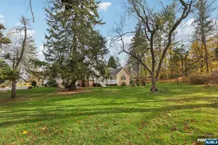 2 Crocker Mansion Dr, Mahwah, NJ 07430 - Photo 33