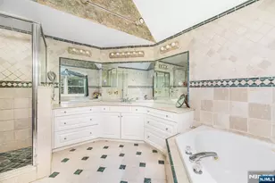 7 Stonehedge Dr, Hardyston Township, NJ 07460 - Photo 19