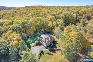 7 Stonehedge Dr, Hardyston Township, NJ 07460 - Photo 3