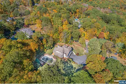7 Stonehedge Drive, Hardyston Township, NJ 07460 - Photo 5