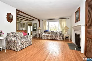 31 Campbell St, Waldwick, NJ 07463 - Photo 3