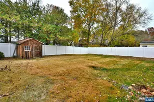 31 Campbell St, Waldwick, NJ 07463 - Photo 17