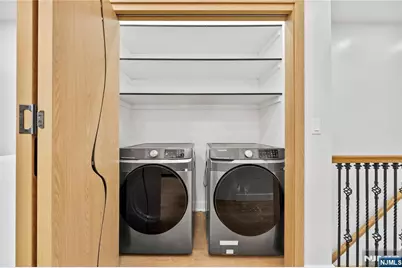 482 Kennedy Boulevard, Bayonne, NJ 07002 - Photo 9