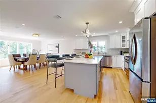 133 Morristown Pl, Paramus, NJ 07652 - Photo 11