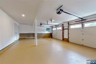 133 Morristown Pl, Paramus, NJ 07652 - Photo 31