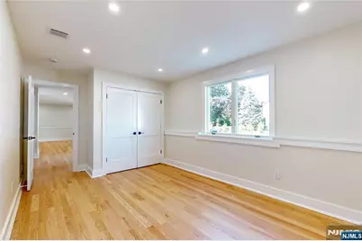 133 Morristown Place, Paramus, NJ 07652 - Photo 27