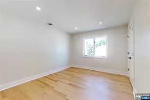 133 Morristown Pl, Paramus, NJ 07652 - Photo 19