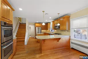 654 Suffern Rd, Teaneck Township, NJ 07666 - Photo 9