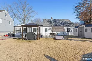 26 Voorhis Pl, Pequannock Township, NJ 07444 - Photo 27