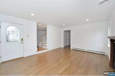 18 Avenue A, Mahwah, NJ 07430 - Photo 5