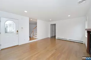 18 Ave A, Mahwah, NJ 07430 - Photo 5