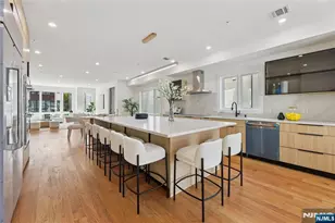 809 Jassamine 809, Fort Lee, NJ 07024 - Photo 21