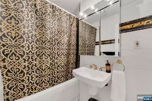 62 Grove Ave, Rochelle Park Township, NJ 07662 - Photo 17