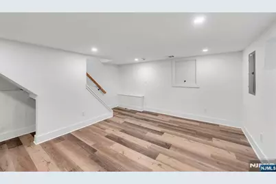 173 W Newell Avenue, Rutherford, NJ 07070 - Photo 19