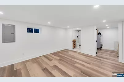 173 W Newell Avenue, Rutherford, NJ 07070 - Photo 17