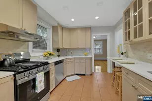 137 Johnson Ave, Teaneck Township, NJ 07666 - Photo 13