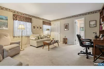 52 Surrey Lane, Tenafly, NJ 07670 - Photo 13