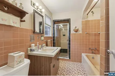 52 Surrey Lane, Tenafly, NJ 07670 - Photo 25