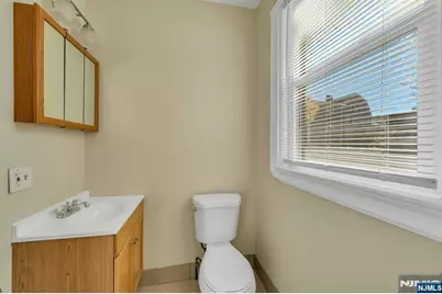 60 Vermont Avenue, Newark, NJ 07106 - Photo 13