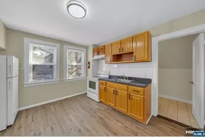 60 Vermont Avenue, Newark, NJ 07106 - Photo 15