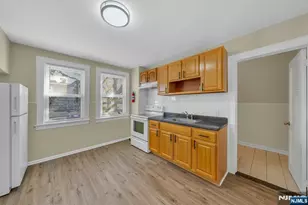 60 Vermont Ave, Newark, NJ 07106 - Photo 15