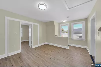 60 Vermont Avenue, Newark, NJ 07106 - Photo 21