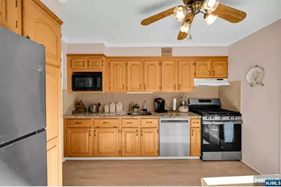 42 Sussex Drive, West Milford, NJ 07480 - Photo 11