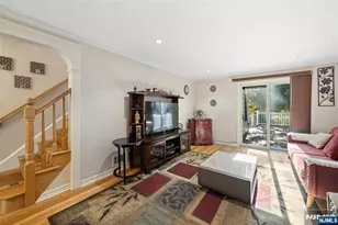 71 Fernwood Ct, Clifton, NJ 07011 - Photo 3