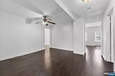 611 New York Avenue, Lyndhurst Township, NJ 07071 - Photo 7